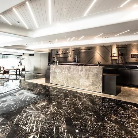 Hotel Ease Tsuen Wan Hong Kong Exterior photo