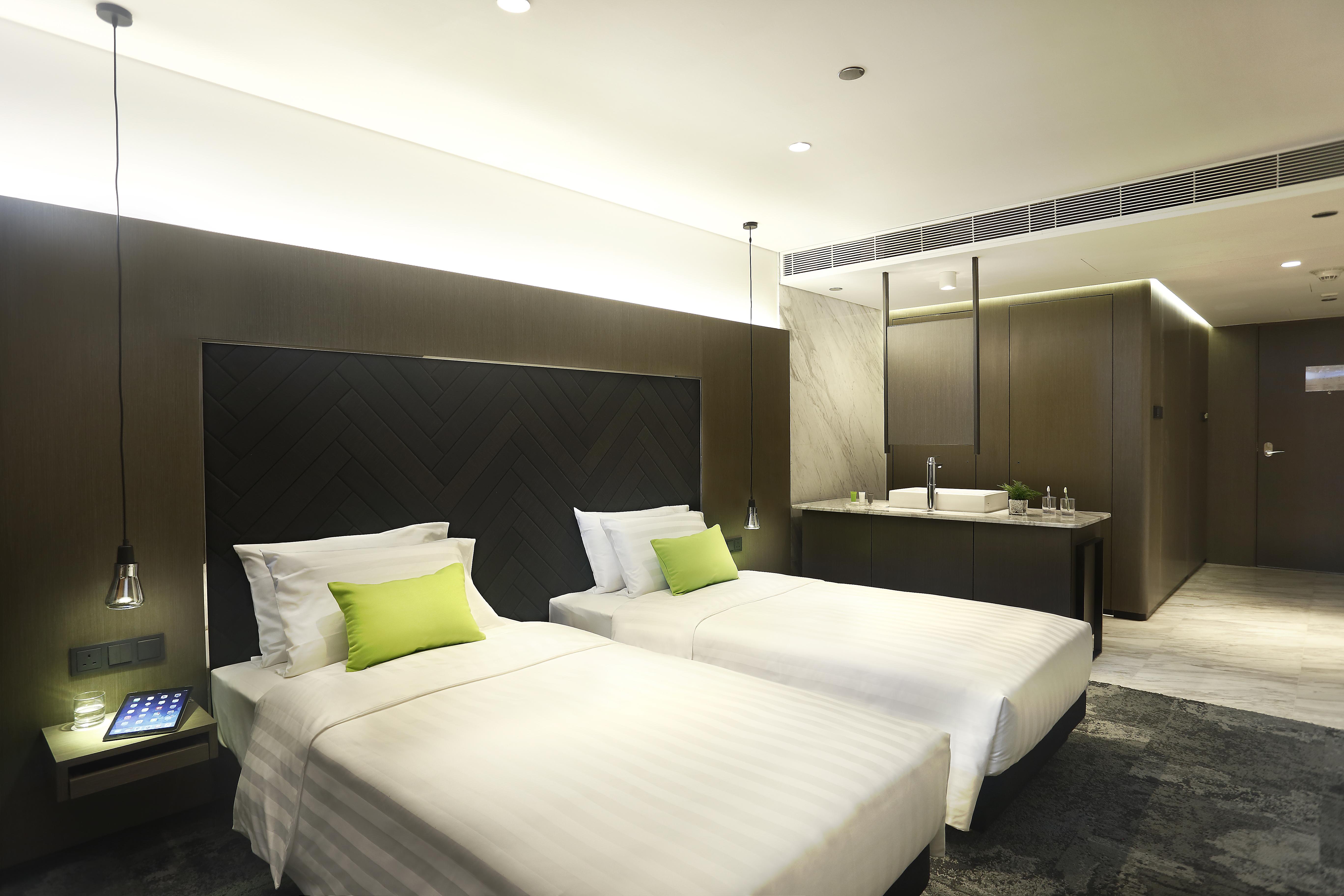 Hotel Ease Tsuen Wan Hong Kong Exterior photo