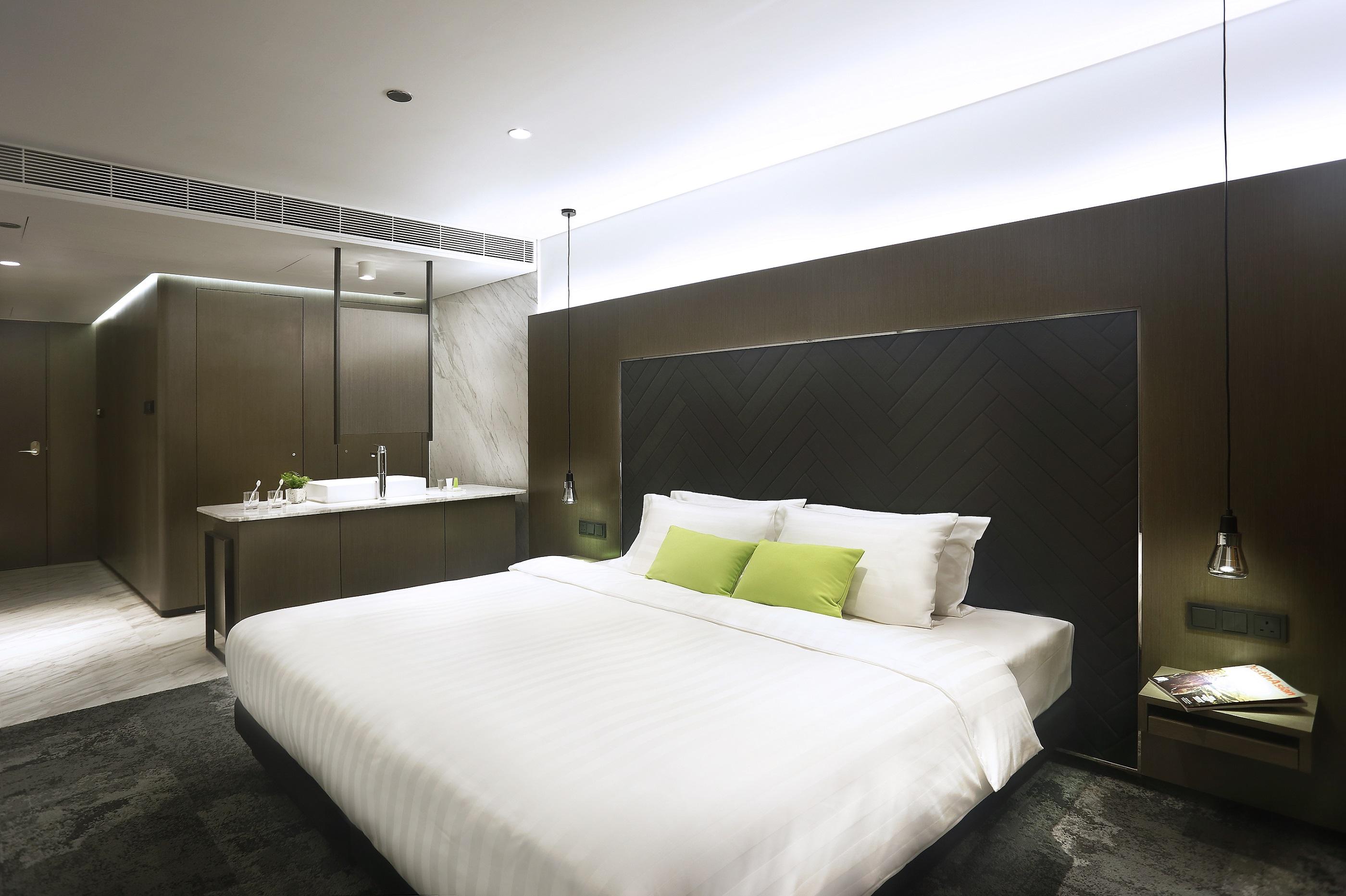 Hotel Ease Tsuen Wan Hong Kong Exterior photo